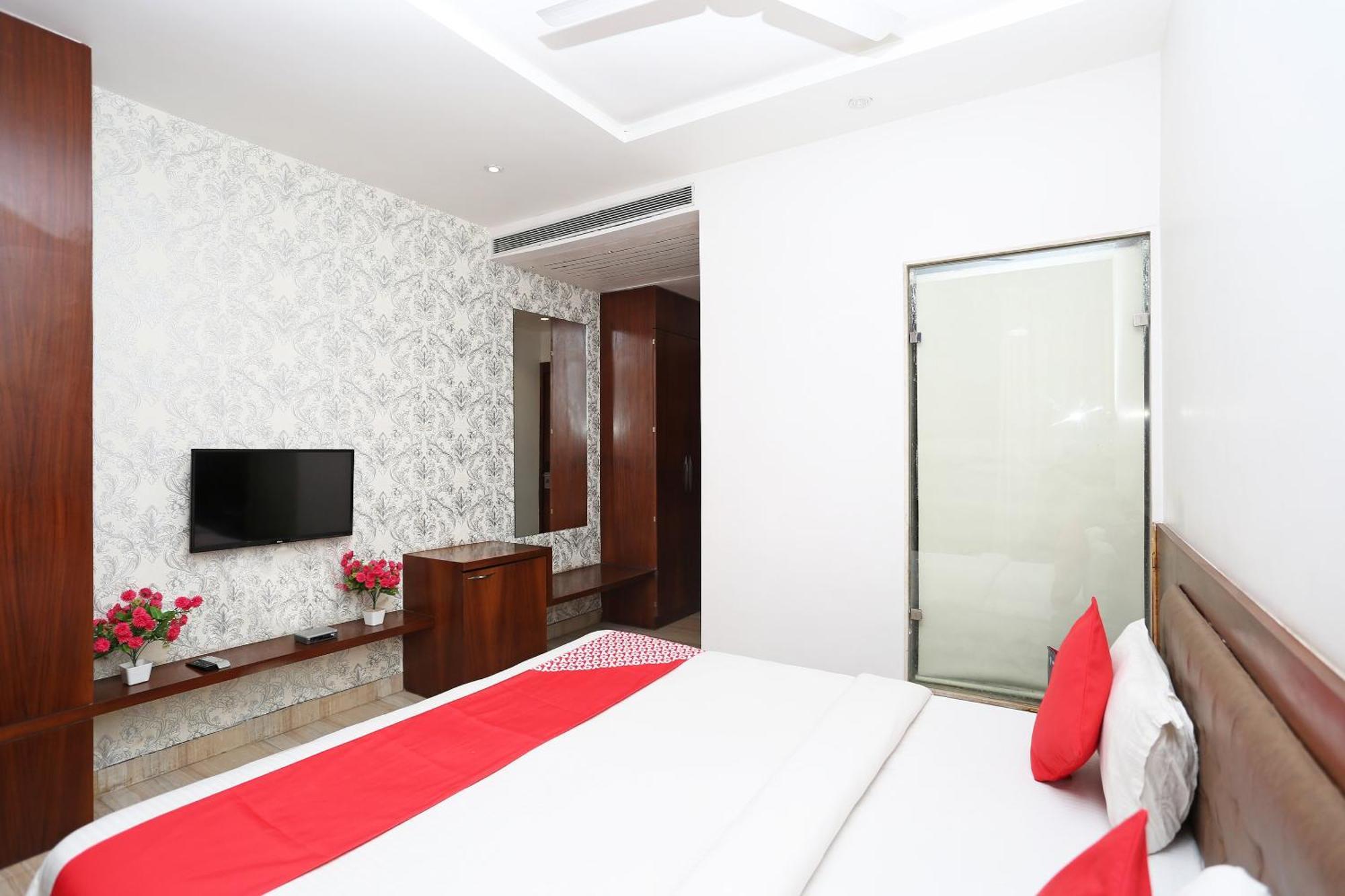 โอโย 8561 โฮเต็ล ซัน พาร์ค Hotel โบปาล ภายนอก รูปภาพ