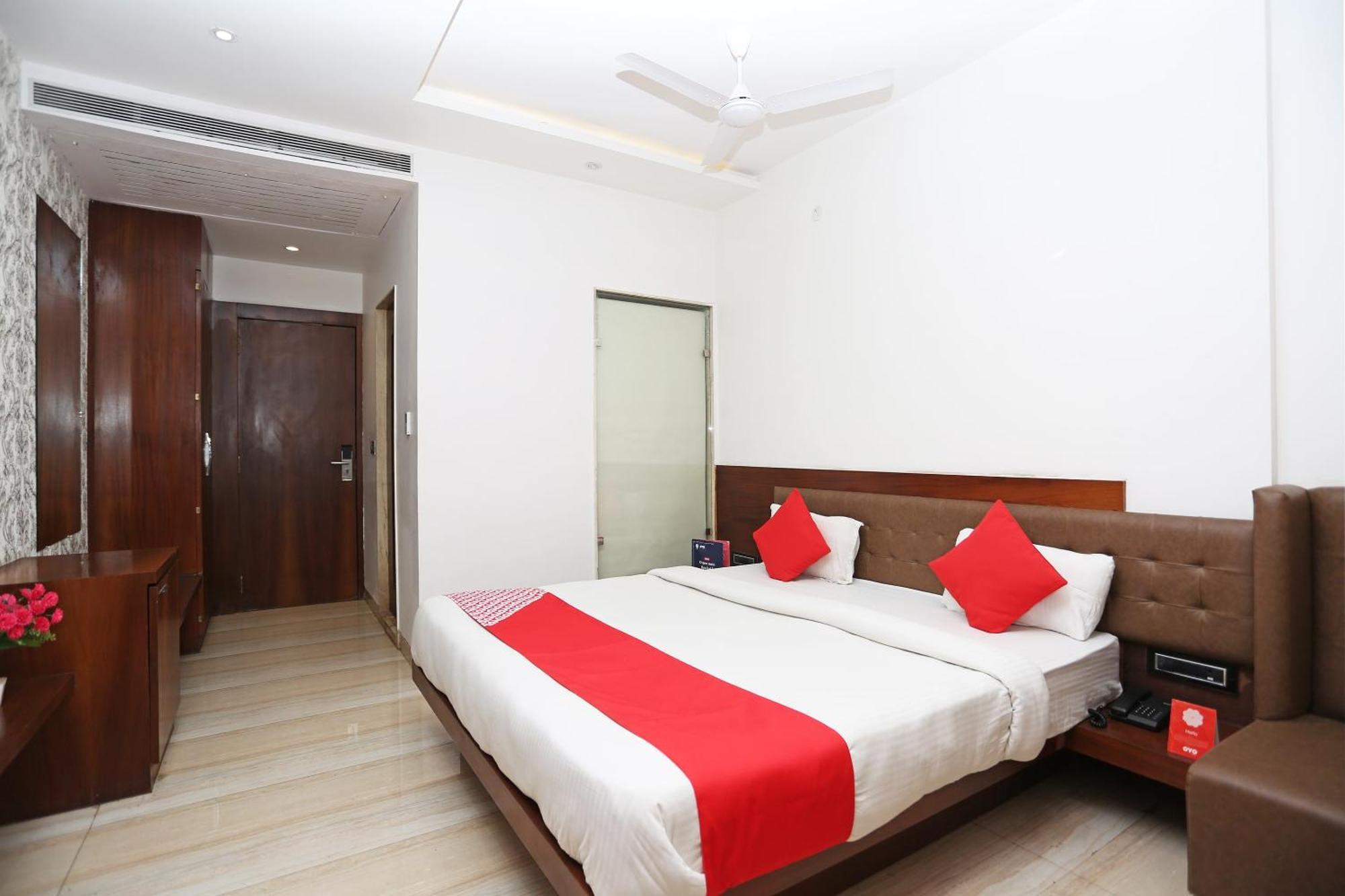 โอโย 8561 โฮเต็ล ซัน พาร์ค Hotel โบปาล ภายนอก รูปภาพ