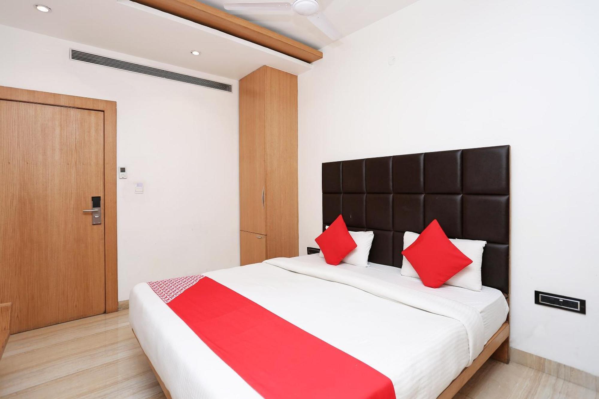 โอโย 8561 โฮเต็ล ซัน พาร์ค Hotel โบปาล ภายนอก รูปภาพ